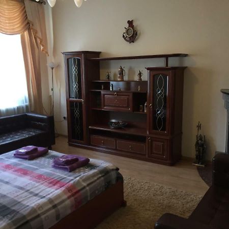 Затишна Квартира В Центрі Міста Ternopil Extérieur photo