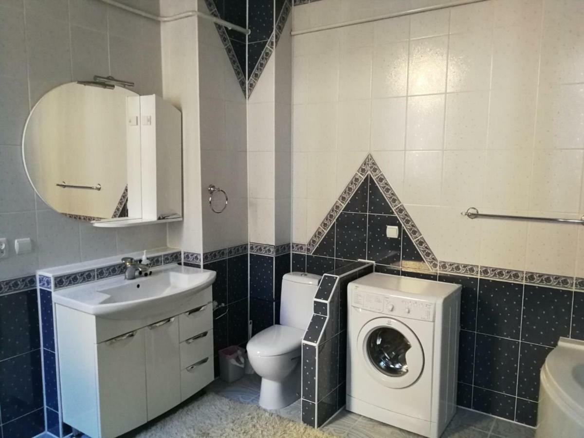 Затишна Квартира В Центрі Міста Ternopil Extérieur photo