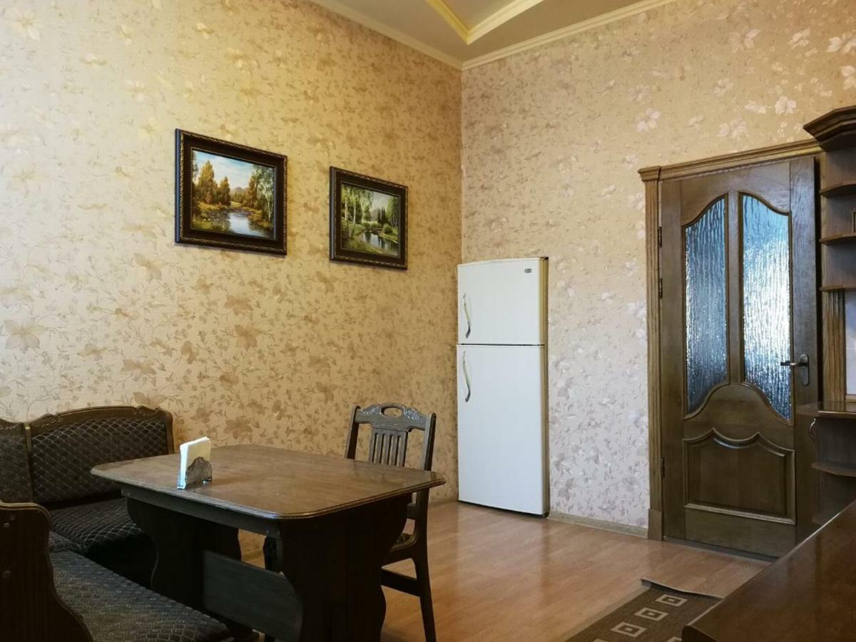 Затишна Квартира В Центрі Міста Ternopil Extérieur photo